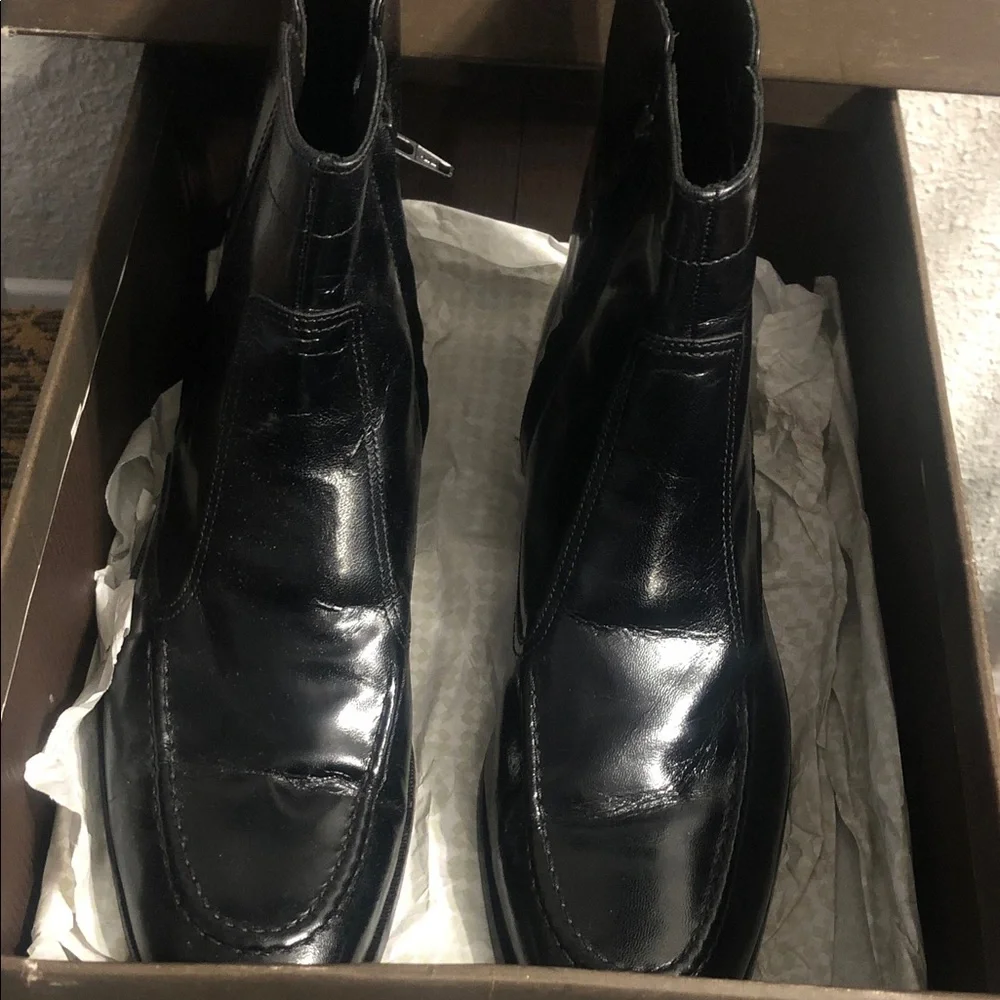 Florsheim Black Leather Zip Dress Boots - Picture 3 of 16